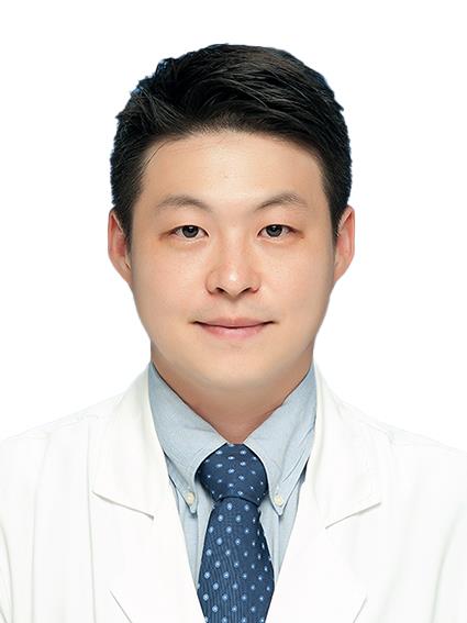 경희대학교병원 신경외과 유지욱 교수