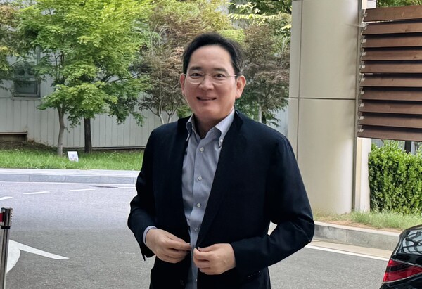 이재용 삼성전자 회장이 29일 강서구 서울김포비즈니스항공센터(SGBAC)를 통해 워싱턴DC 출국길에 올랐다. 사진=연합뉴스