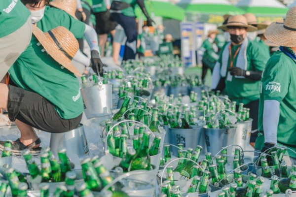 하이트진로의 ‘연못맥주’ 이벤트 모습. 사진=하이트진로 아메리카