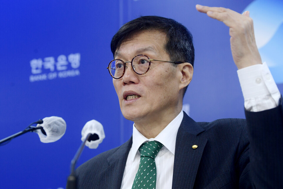 이창용 한국은행 총재는 “우리 경제가 2분기부터 성장률이 반등했고, 하반기에도 추가경정예산 집행 등으로 내수를 중심으로 회복세를 이어갈 것”이라고 말했다. 사진＝연합뉴스