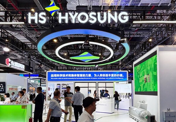 중국 상하이에서 진행되고 있는 'CCE 2025'에 참가한 HS효성첨단소재 부스 전경. 사진=HS효성