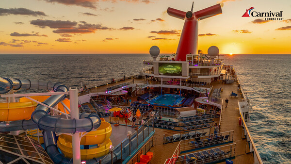 플래폼투어가 호즈 크루즈 여행을 제공한다. 사진=플래폼투어