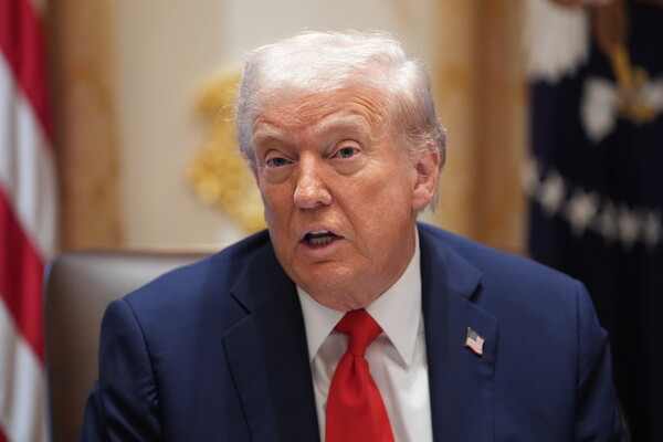 미, 중국 제품에 100% 추가 관세 부과