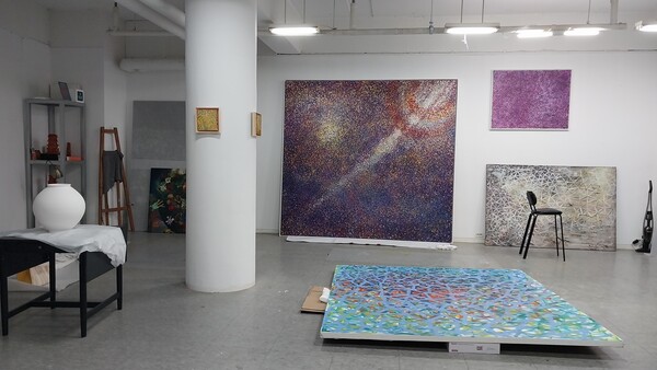 ‘WITHIN’은 예술가의 일상과 창작의 경계, 관람객과 작가의 만남이 교차하는 복합 예술 플랫폼으로, 전시장 밖에서 펼쳐지는 예술의 세계를 가까이서 경험할 수 있는 특별한 기회가 될 예정이다. 사진=성희승 작가