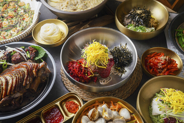 삼한막국수가 ‘2025 한국브랜드평판 1위’ 고객만족브랜드(막국수) 부문을 수상했다. 사진=삼한막국수