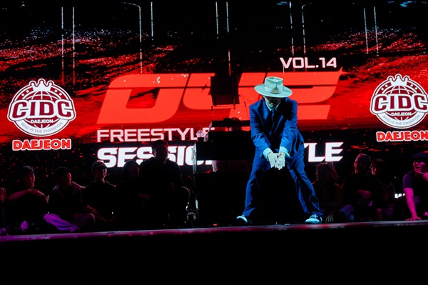  제14회 042 프리스타일 세션 배틀 이영진(D_YJ) 심사위원. 사진=대전힙합스트릿댄스협회