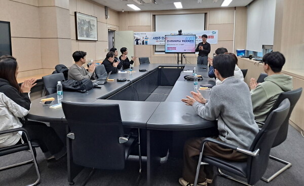 한국항공대 창업보육센터가 진행한 ‘기초 노동법 특강 및 입주기업 네트워킹 행사’. 사진=한국항공대 창업보육센터